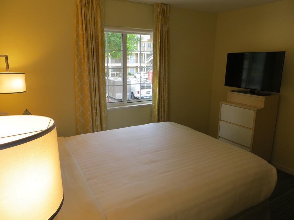 Sonesta Es Suites Atlanta - Perimeter Center North Санди Спрингс Екстериор снимка